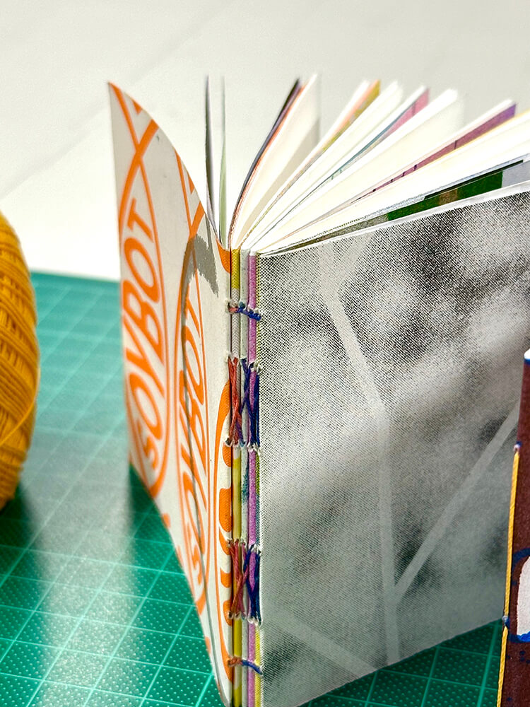 18.11.2025 – Mini-Buchbinde-Workshop