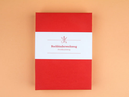 Buchbinde Werkzeug-Kit, Starter Set, Vorderseite, geschlossene Schachtel mit Banderole